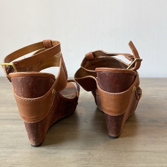 Cynthia Vincent, wedge ankle strap leather platform rainbow sandal, size 7.5 - Picture 5 of 10